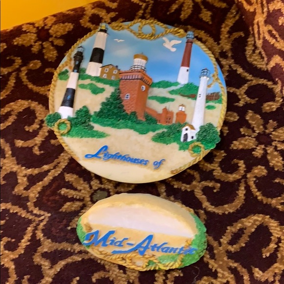 Lighthouses of mid Atlantic nautical shelf decor. - Picture 2 of 4